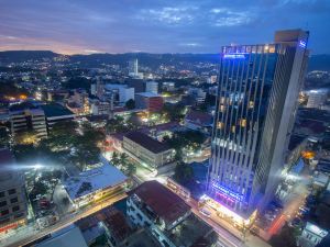 Bayfront Hotel Cebu Capitol Site