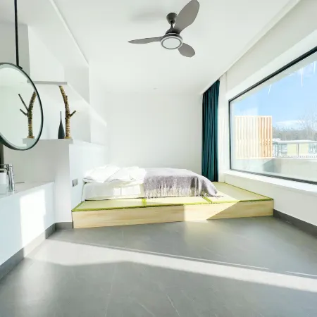East16 Homestay
