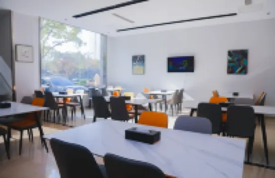 Holiday Inn Hebi Xianhe Lake (Qibin Avenue Municipal Government Branch)