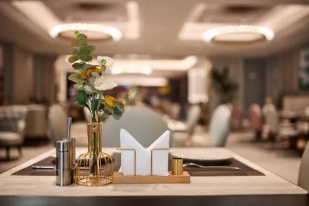 Mercure Xi'an Stadium Hotel Отели рядом с достопримечательностью «Chang'an Square»