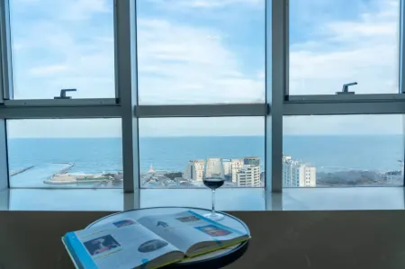 Rizhao Shuohai Seaview Homestay (Wanpingkou Branch) Отели рядом с достопримечательностью «WanPing HaiXian MeiShiJie»