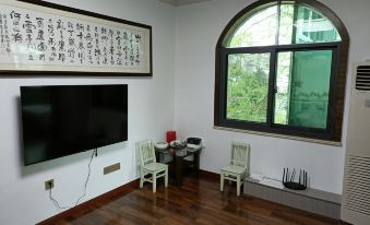 Lushan Scenic Area View Three-Bedroom Homestay
