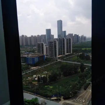 Sanheju Hotel (Kunming South High-speed Railway Station Wanda Plaza)