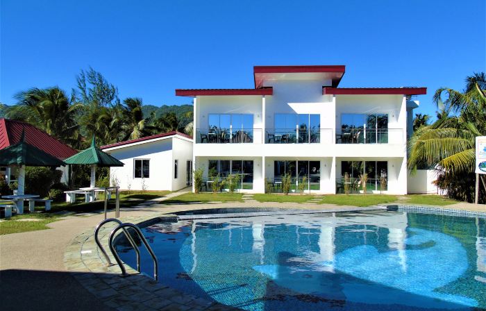 Phaidon Beach Resort
