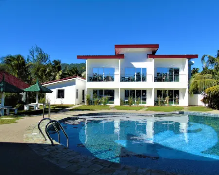 Phaidon Beach Resort Hotels in Pandan