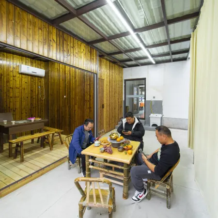 Wuyuan Mantu Homestay (High-speed Railway Station)
