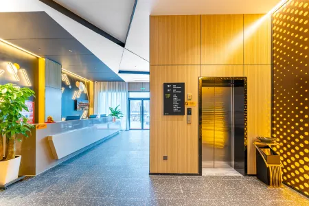 Tiemenguan Yicheng Hotel Отели рядом с достопримечательностью «Первая средняя школа в Таймэнгуане»