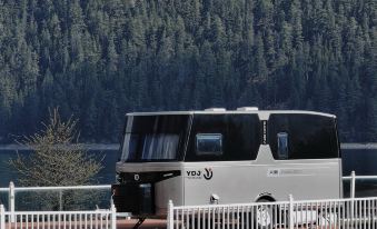 Basongtuo Himalaya Light Luxury Camping Base