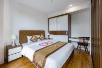 Phong Lan Building and Apartments