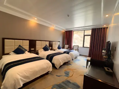 Grand Hyatt Hotel (Huanglong Scenic Area Branch)