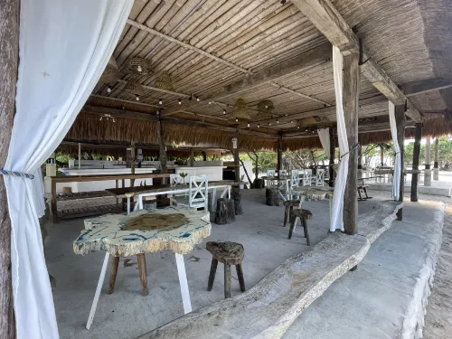 Chalaroste Place by SMS Hospitality Hotel di Bolinao