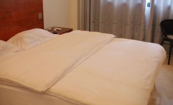 Runhua Homestay