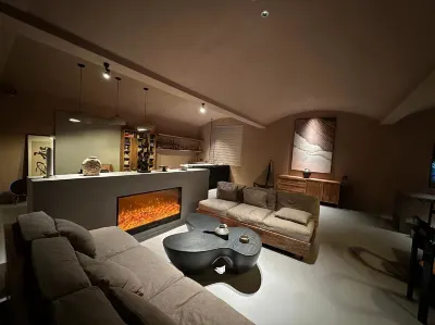 Maitreya and Pushe Hot Spring B&B Các khách sạn gần Mile Sports Venues