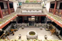 Luxi Qixi Bieyuan Homestay (Alu Ancient Cave Branch) - parking