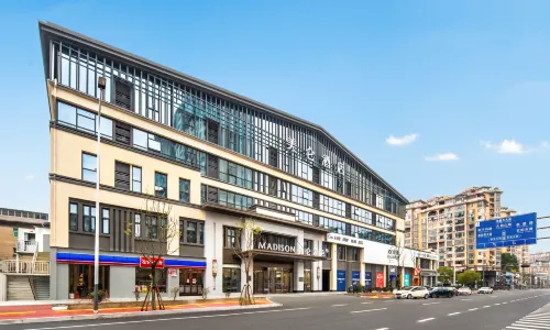 ShangRao Tea Holy Road Madison Hotel