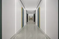 Zhaixing Hotel (Bazhong High-Speed Rail East Station)