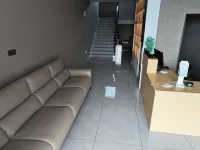 Feihong Grand Hotel (Wumeng Grassland)