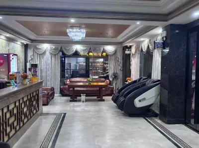 Huazhou Huali Business Hotel Hotel in zona Huazhou Guanqiao Bus Passenger Transport Station
