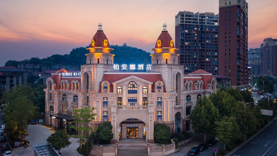 Ptana Hotel (Xinhualian Square Branch)