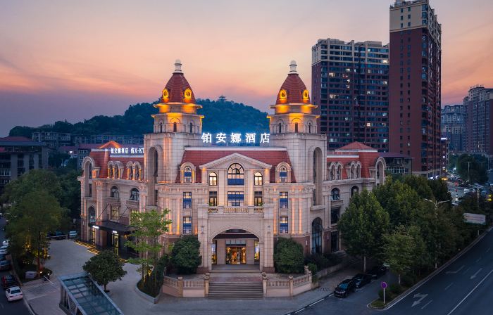 Ptana Hotel (Xinhualian Square Branch)