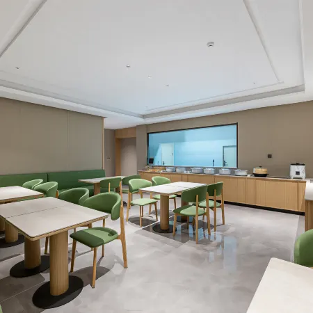 Xingji Hotel (Zhenjiang Danyang Xinqiao Industrial Zone)