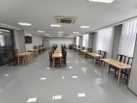 Honghe Business Hotel