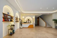 Yunye Yuna Girl River View Smart Homestay - parking
