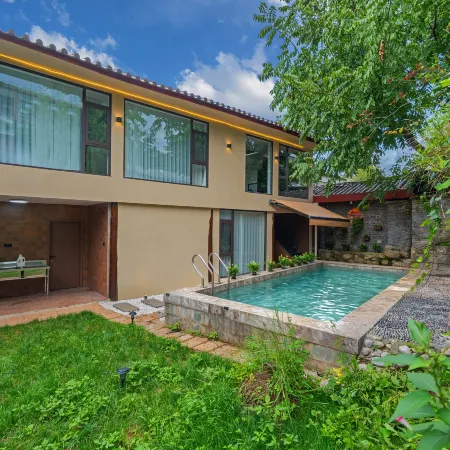 Cloud‑Wutong · Brookside Valley Resort Villa