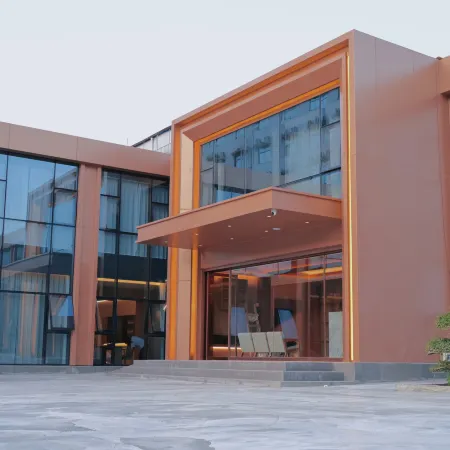 Yunqi Courtyard-Style Hotel