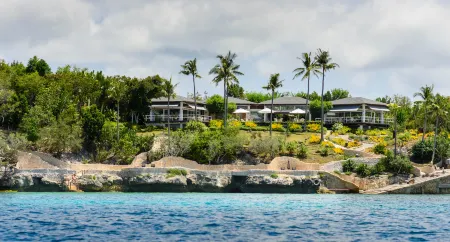 Donatela Resort and Sanctuary Отели рядом с достопримечательностью «South Farm Panglao Bohol»