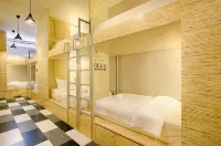 The Youniq Hotel, KLIA T1, KLIA T2 のホテル
