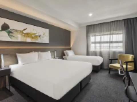 Mercure Sunshine Coast Kawana Waters Hotels in Caloundra