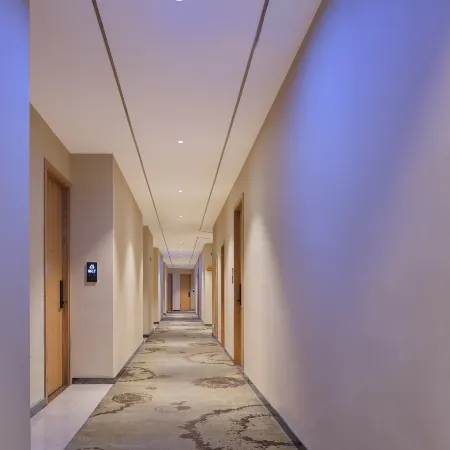 Yunchengxiyue Hotel (Yuyao North High-speed Railway Station)