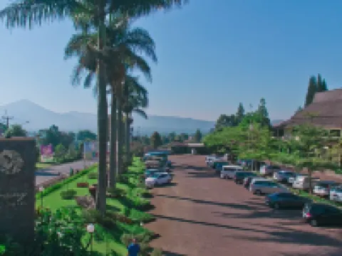 Puteri Gunung Hotel Hotels in Lembang