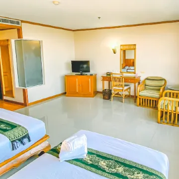 K Park Grand Hotel