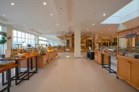 Le Eminence Puncak Hotel Convention & Resort Hotels in Cipanas