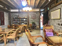 Yuantong Ancient Town Courtyard Inn