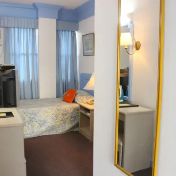Hotel Galleria Hotels near Davao Baywalk (Seawalk)