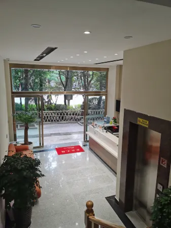 Yiliuba Hotel Отели в г. Лунлинь