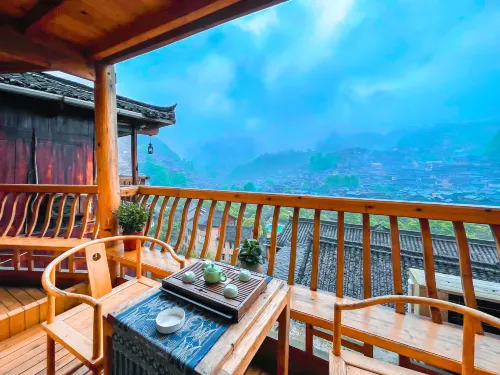 西江流風苗族非遺文化主題飯店 - 山景