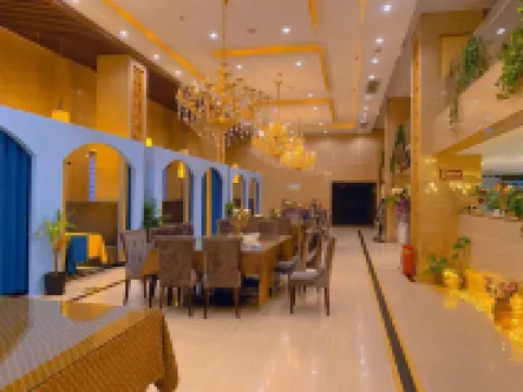 Huajiadi • Runkai Holiday Hotel (Taierzhuang Ancient City Scenic Area) Hotels in Zaozhuang