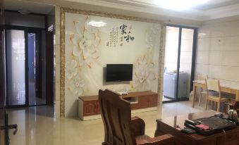Yueyue Homestay (Zhangzhou Railway Station Branch)