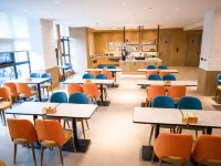漢庭優佳飯店（新蔡店） - 停車場