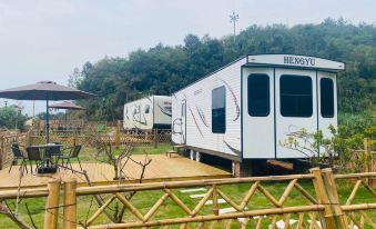 Wuning Ronghu RV Accommodation