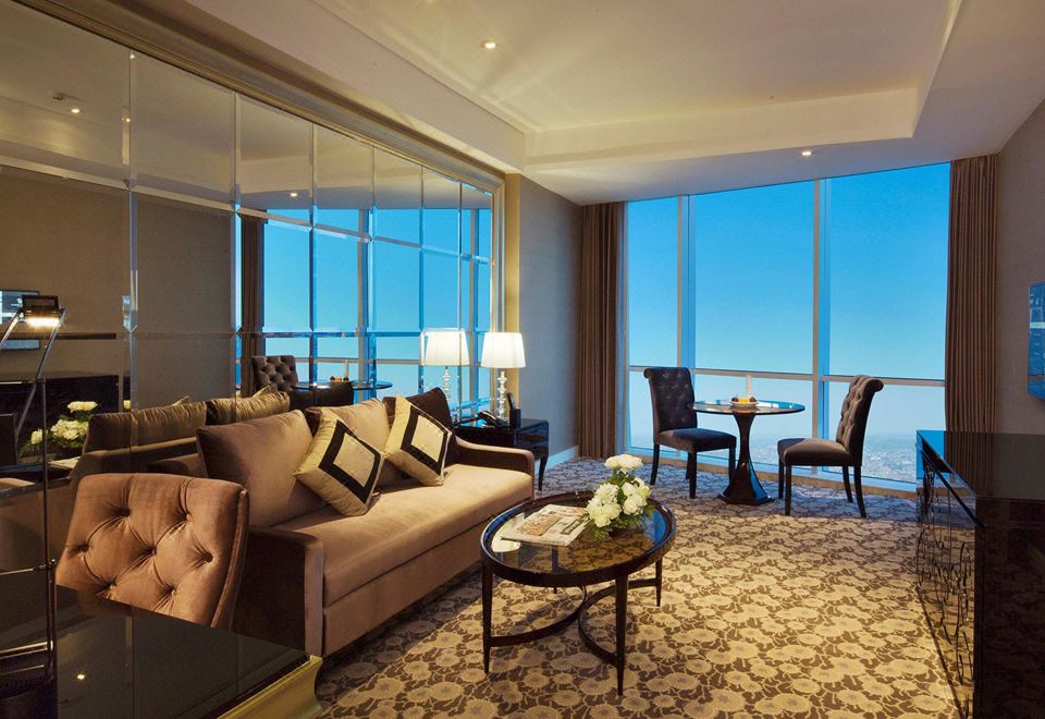 위즈 룩스 호텔 스파지오 수라바야