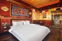 Songpan Zangwang Legend Resort Hotel (Huanglong Jiuzhai High-speed Railway Station)