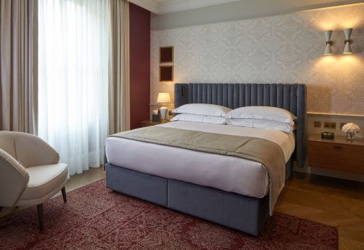 체발 메종의 렉스햄 가든의 세련된 주방 시설