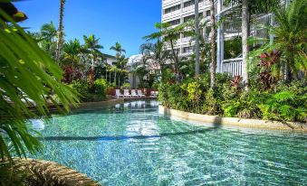 Rydges Esplanade Resort Cairns, an EVT hotel