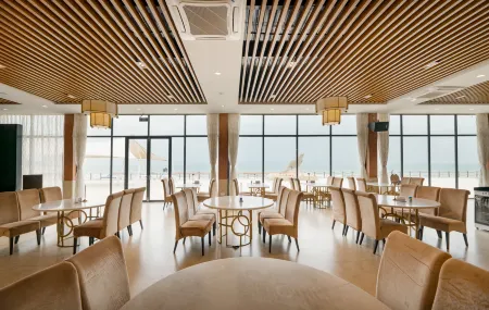 Jubilee Seascape Hotel, Emerald Bay Отели рядом с достопримечательностью «Liu'ao Peninsula»