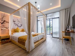 Pingxi Homestay (Suzhou Xishan Branch)